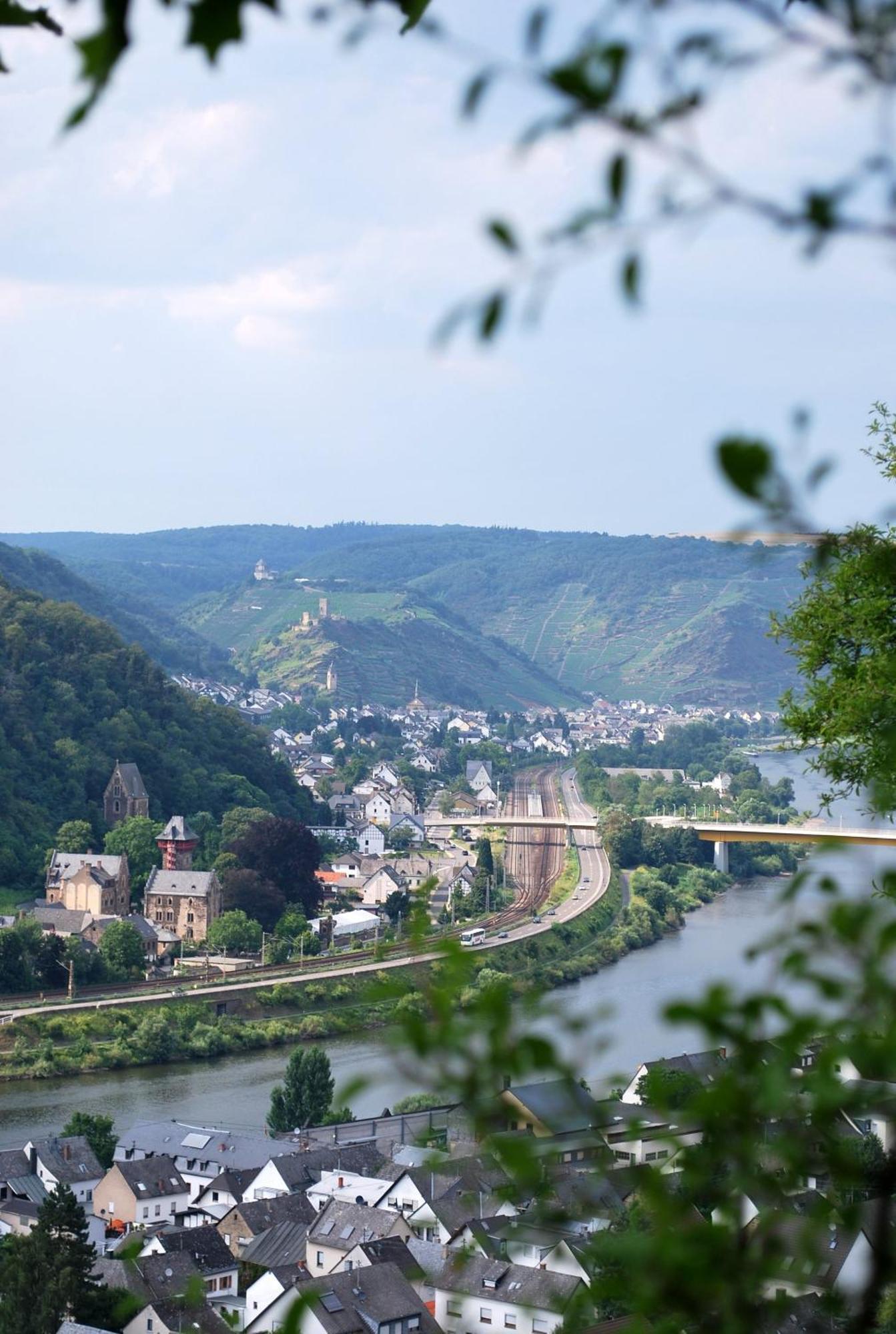 Landgasthaus Zur Kupferkanne Kobern-Gondorf Buitenkant foto