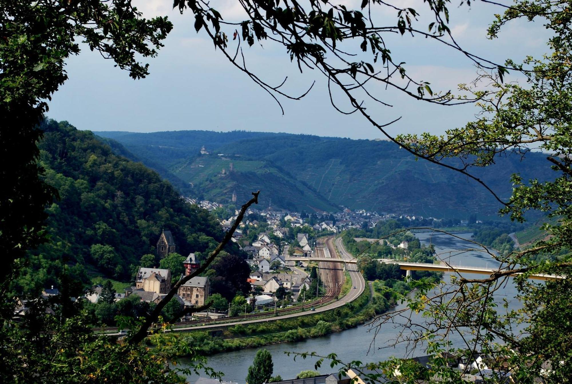 Landgasthaus Zur Kupferkanne Kobern-Gondorf Buitenkant foto