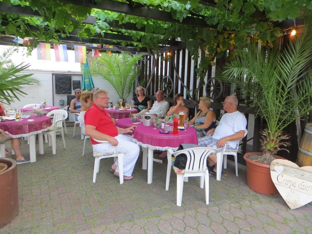Landgasthaus Zur Kupferkanne Kobern-Gondorf Buitenkant foto